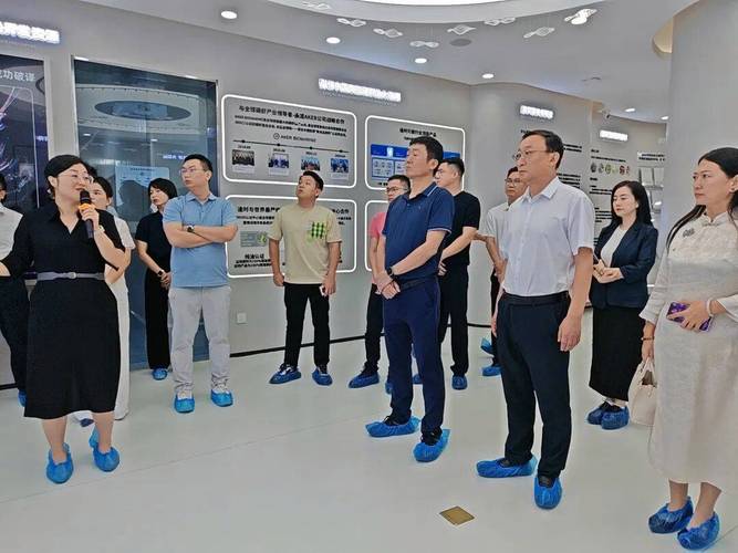 海洋健康产品研发与生产的高新技术企业,其透明工厂全面展示了从原料